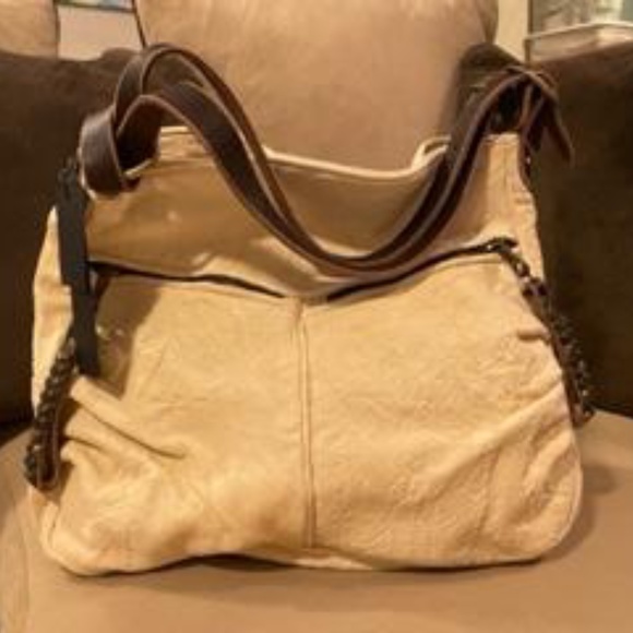 New with tags Tylie Malibu "Exeter" Handbag - Picture 1 of 13